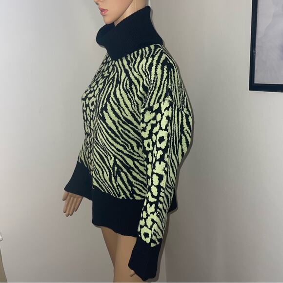 Zara Printed Knit Sweater - Picture 5 of 9